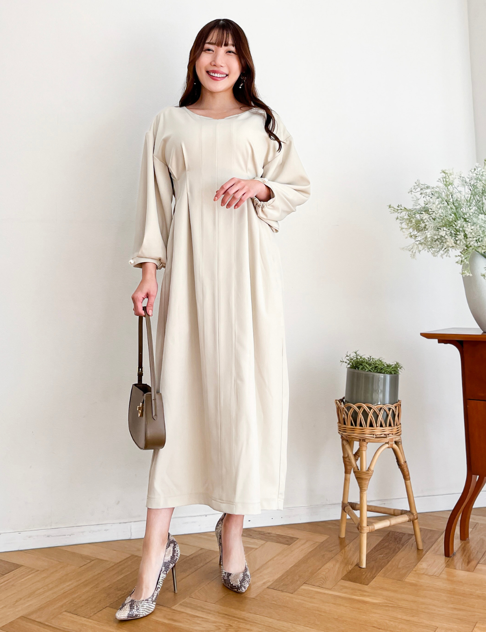 キーネックパールワンピ - Pinup Closet ONLINE STORE