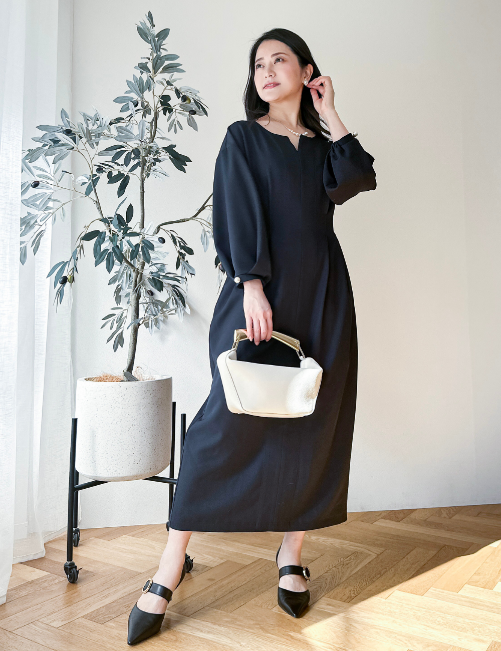 キーネックパールワンピ - Pinup Closet ONLINE STORE