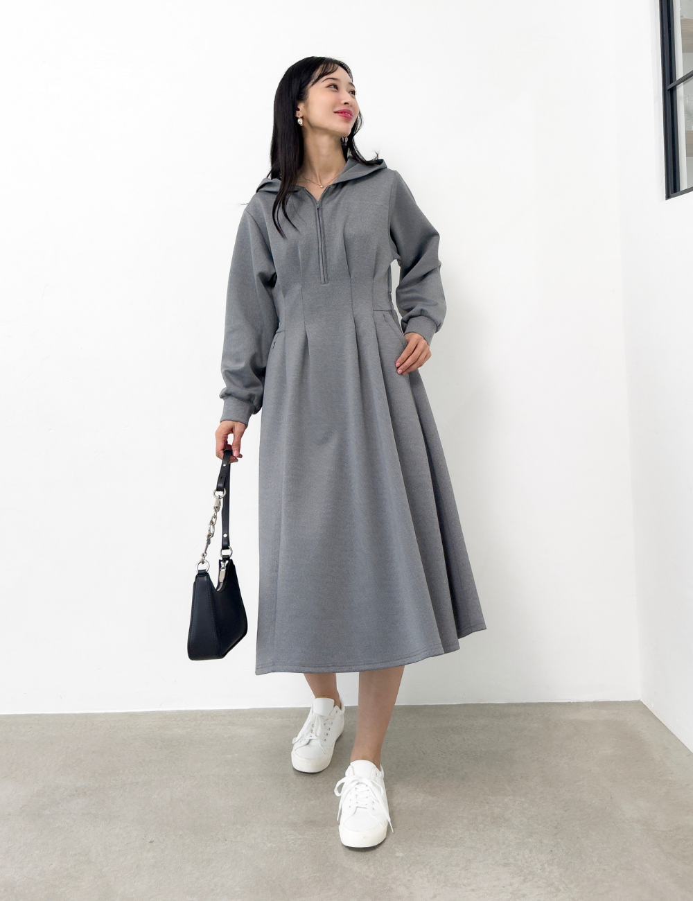 【ベーシックライン】ダブルポケットパーカーワンピ