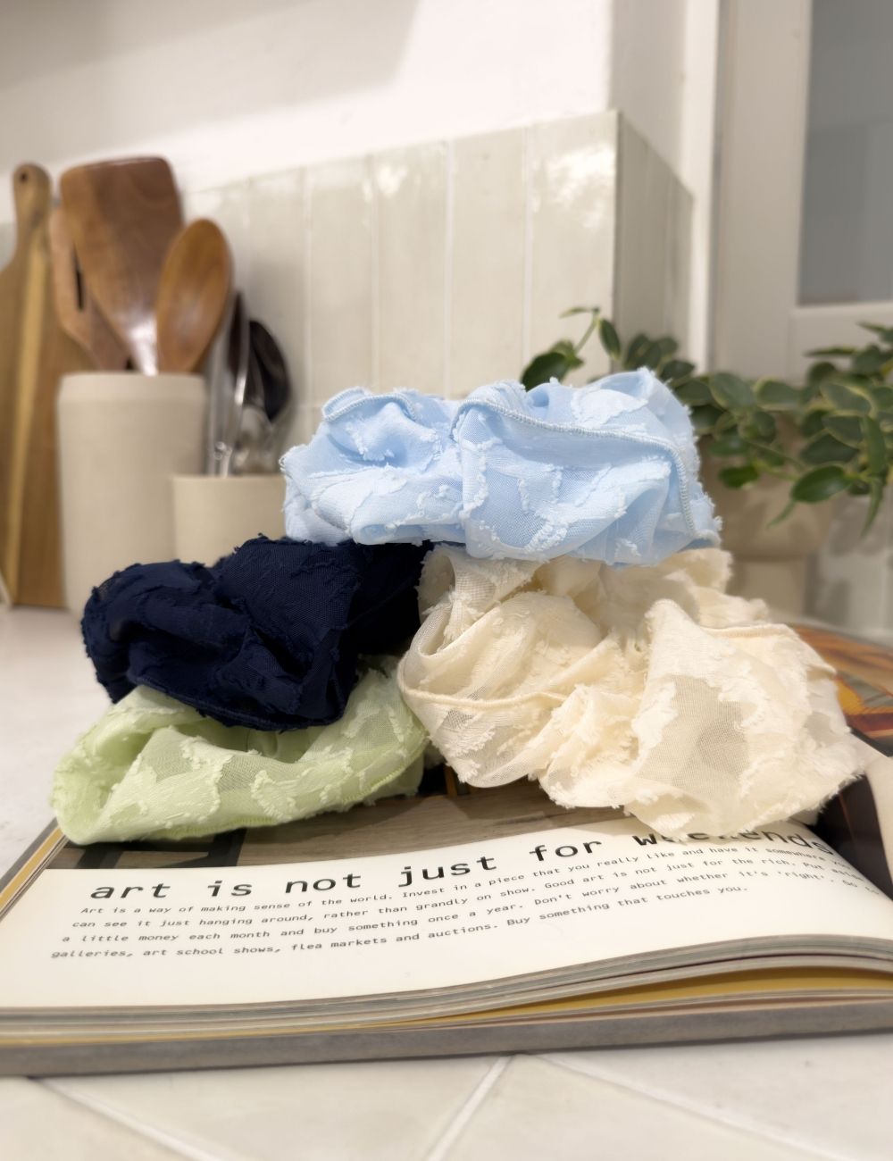 CINEMATIQ カットジャガードシュシュ ライトブルー アイボリー ライトグリーン ネイビー