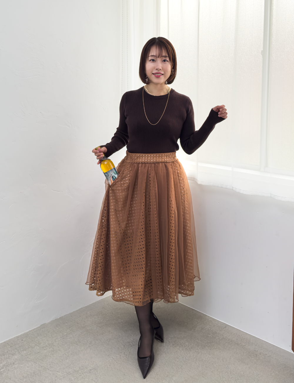 CINEMATIQ チュールレイヤードスカート ブラウン 正面 モデル着用