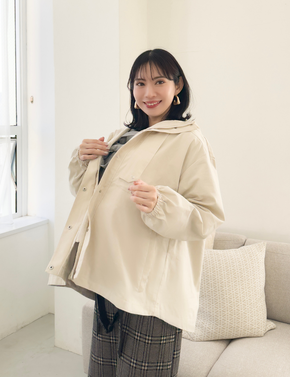 CINEMATIQ 【日本製生地】撥水難燃タウンジャケット アイボリー 斜め モデル着用