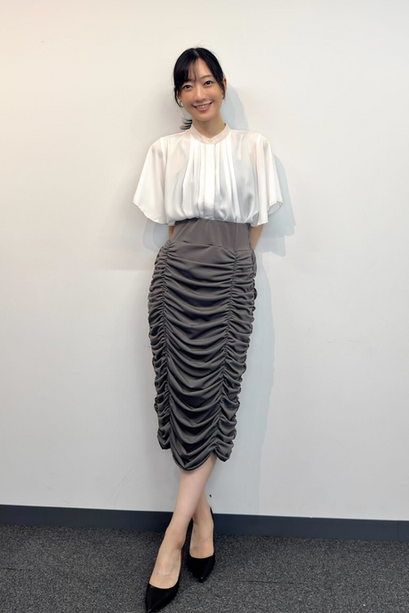 エレガントなスカートでエレガントなコーディネート