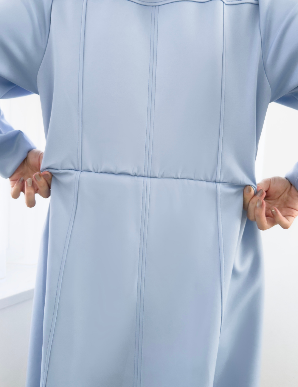 CINEMATIQ キーネックポンチワンピ ライトブルー ディティール