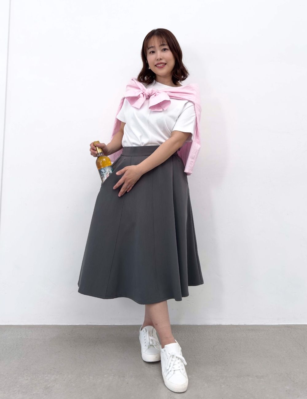 CINEMATIQ ピンタックフレアスカート グレー ディティール