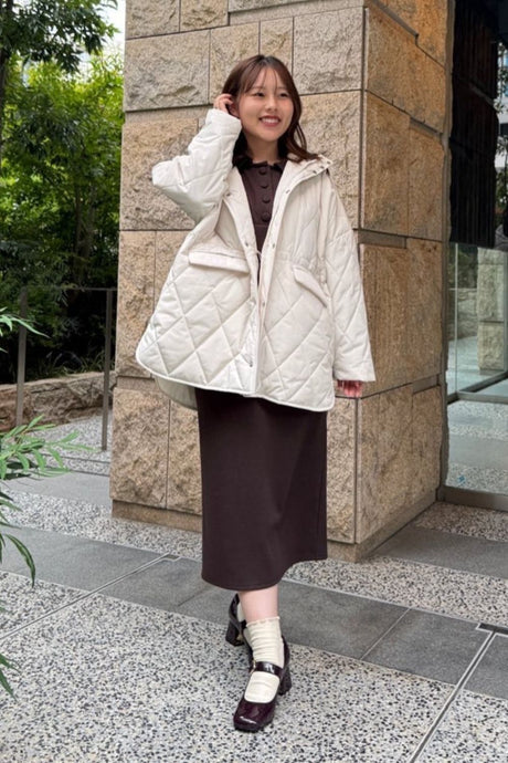 コートとワンピのシルエットが可愛いコーディネート