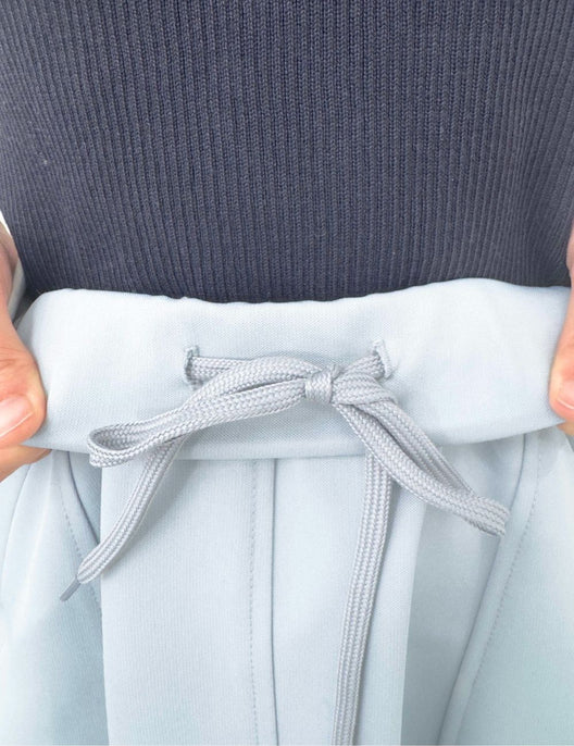 CINEMATIQ ピンタックフレアスカート ライトブルー ディティール
