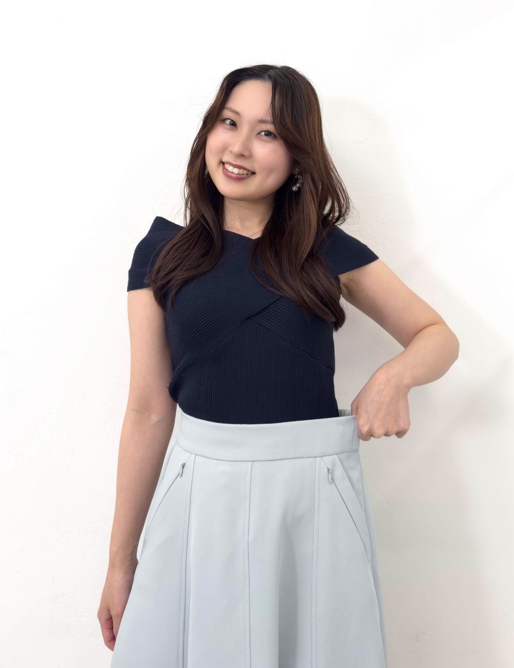 CINEMATIQ ピンタックフレアスカート ライトブルー ディティール