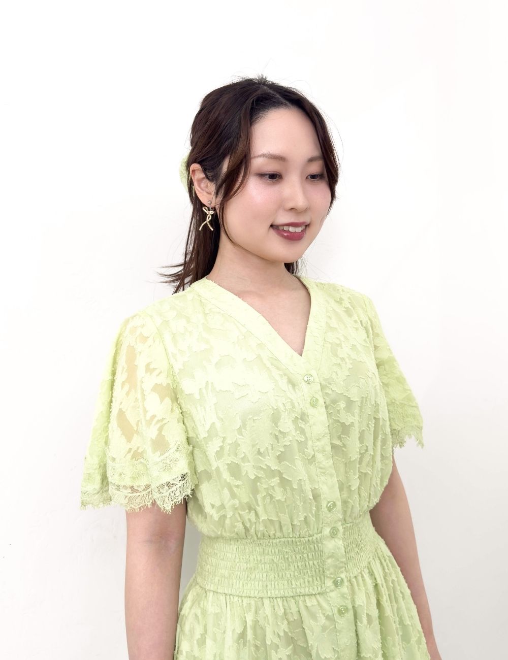 CINEMATIQ カットジャガードワンピ ライトグリーン ディティール