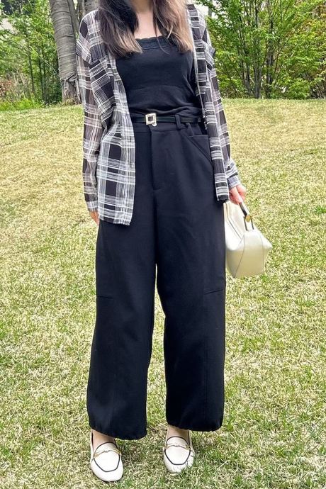 綺麗目パンツのカジュアルなコーディネート