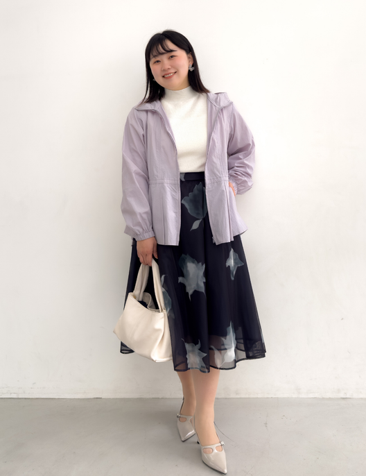 CINEMATIQ 撥水UVカットパーカー ラベンダー 正面 モデル着用