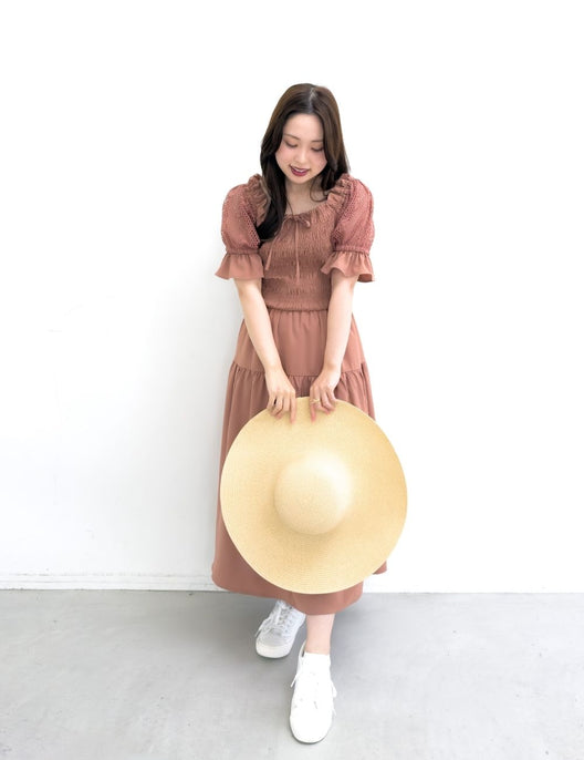 つば広女優帽