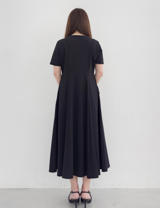 べーシックライン】ダブルポケットワンピ| CINEMATIQ by Pinup Closet べーシックライン】ダブルポケットワンピ| CINEMATIQ by Pinup Closet