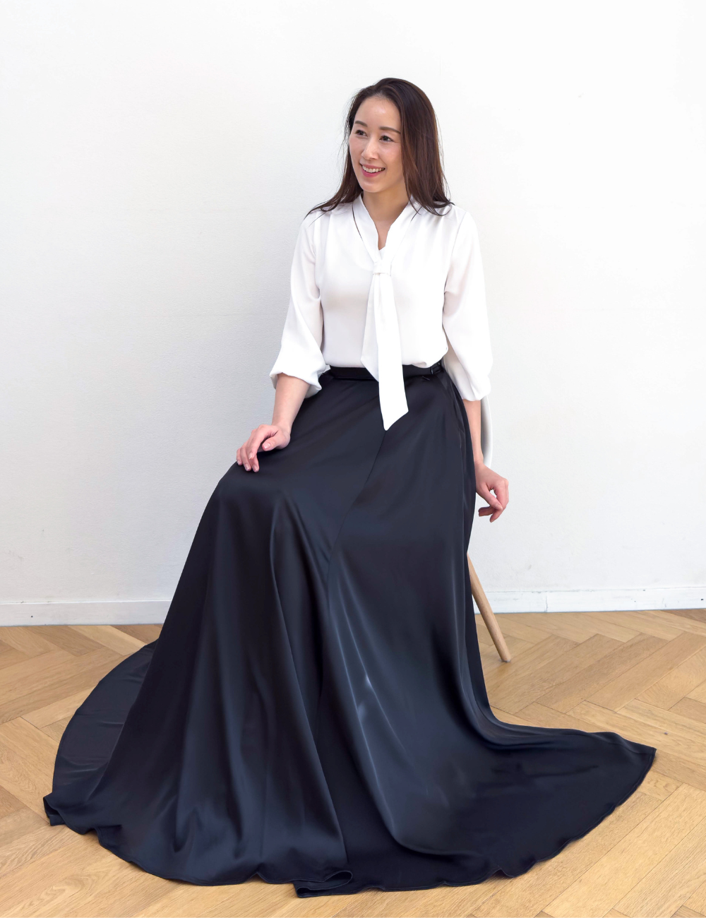 [Concert] Satin Long Skirt [Chorus]