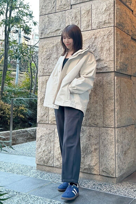 撥水難燃ジャケット×カーブパンツで綺麗目カジュアルコーディネート