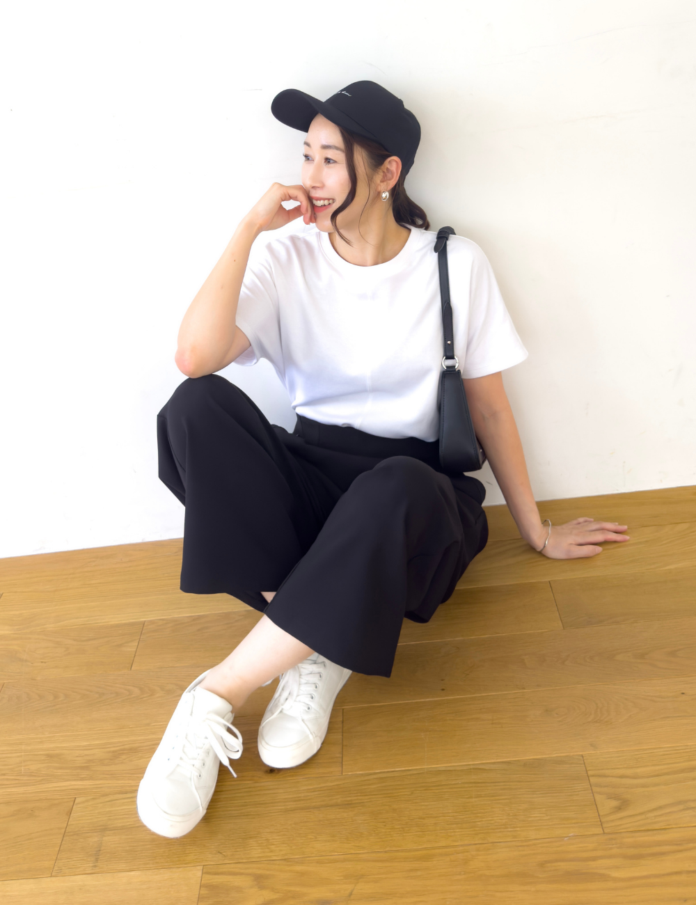 【ベーシックライン】ライトバレルレッグパンツ