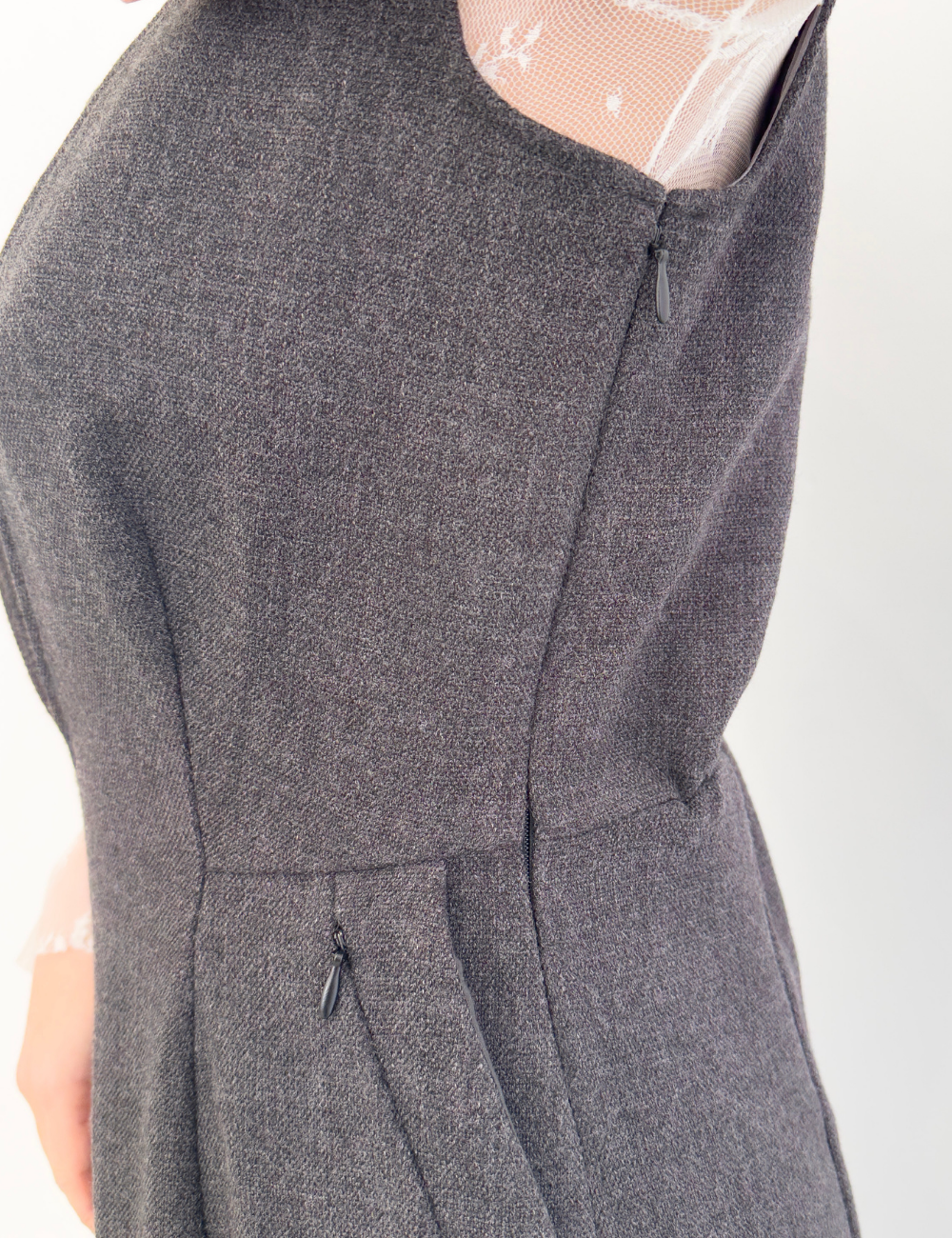 【べーシックライン】ダブルポケットジャンパースカート