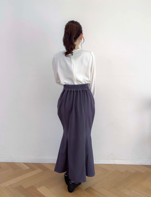 【べーシックライン】ダブルポケットポンチマーメイドスカート