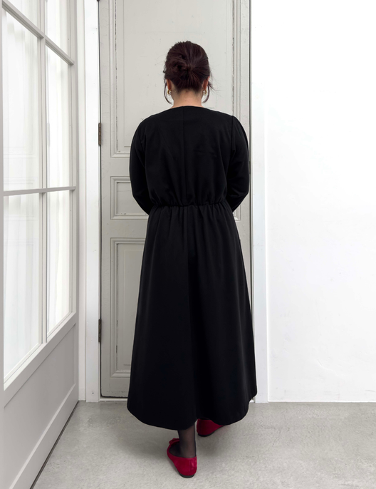 [Planning Department] One-piece dress