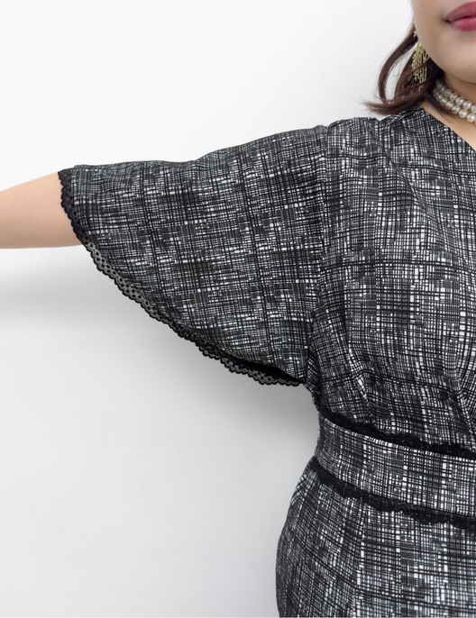 CINEMATIQ レーストリムストレッチワンピ ブラック ディティール