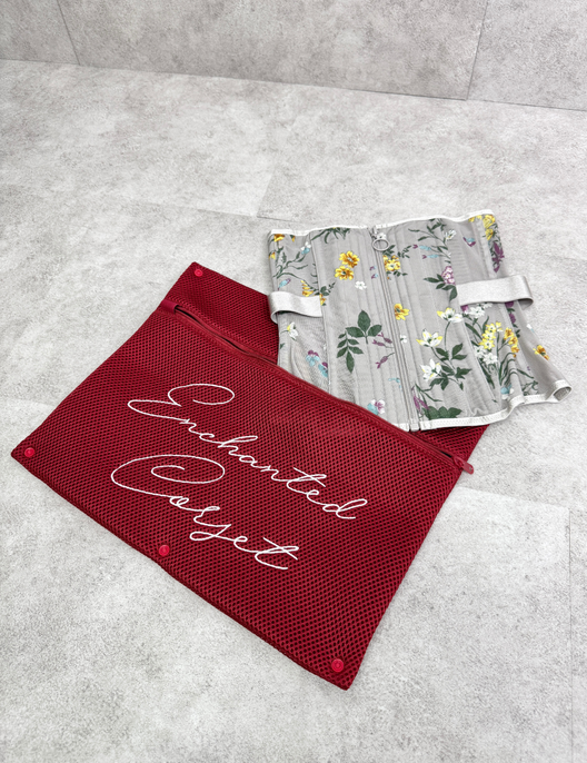 Enchanted Corset コルセットランドリーネット レッド
