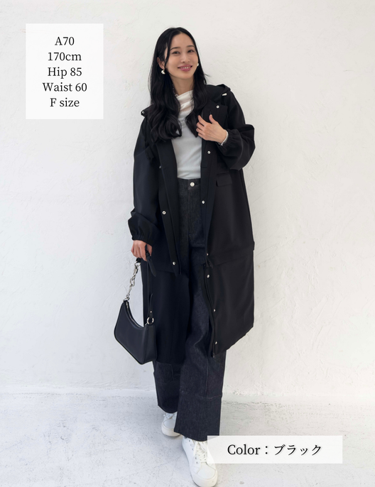 CINEMATIQ 【日本製制電生地】デイリーBAGレインコート ブラック 正面 モデル着用