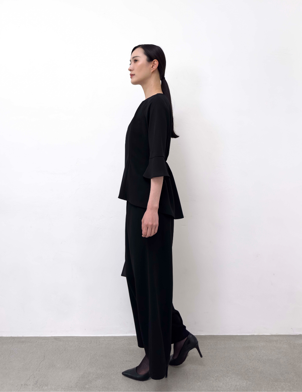 Washable, stretchy black formal wear (3-piece pants set)