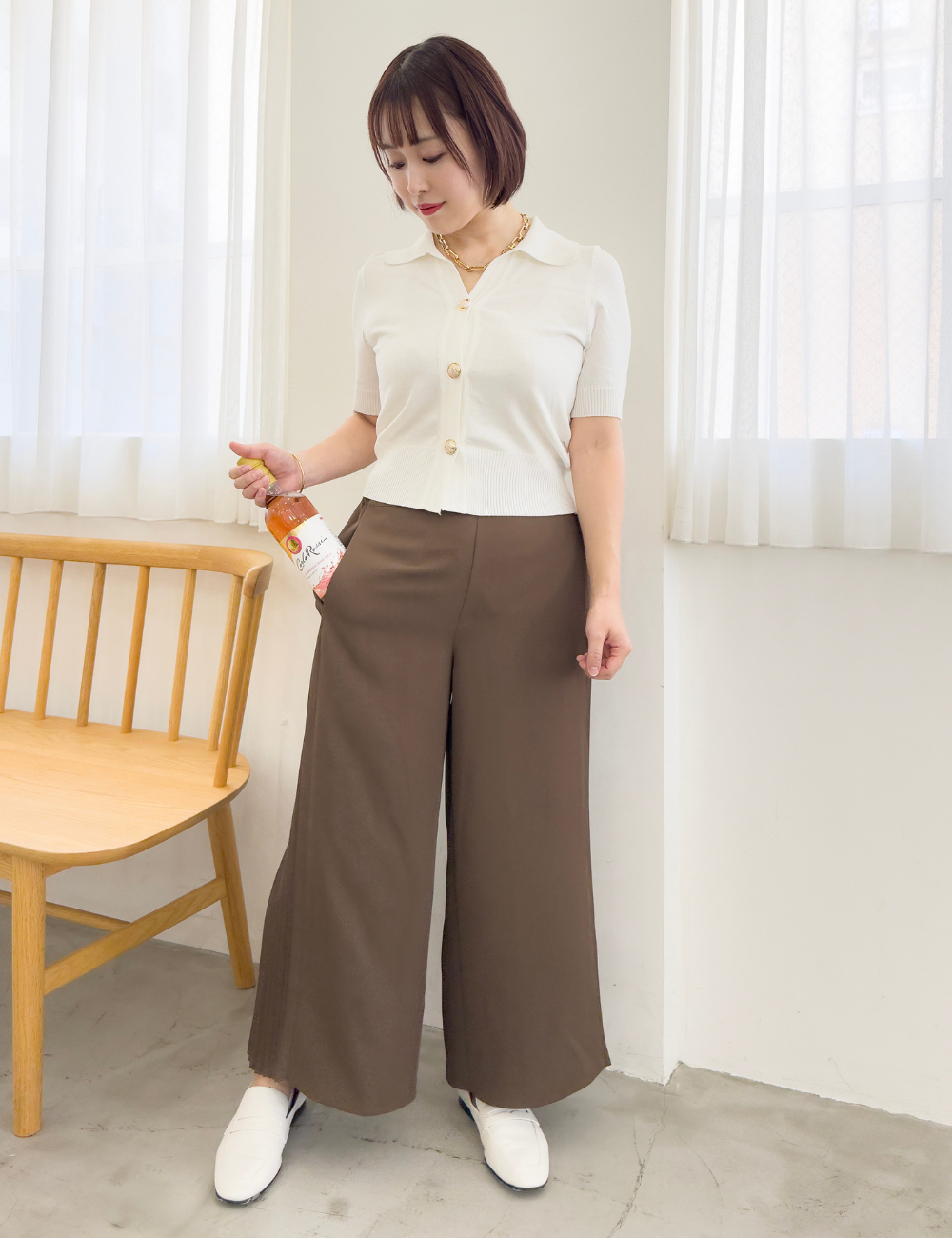Side pleated straight pants