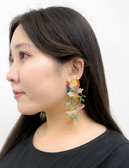 フラワーピアス