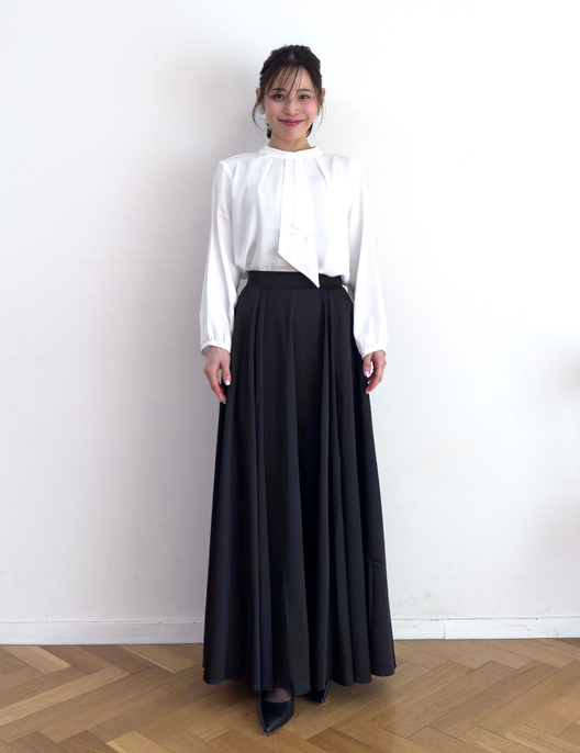 [Concert] Satin Long Skirt [Chorus]