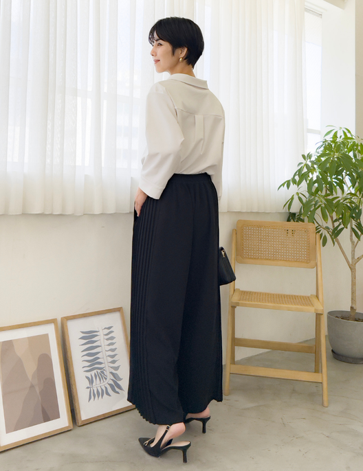 Side pleated straight pants
