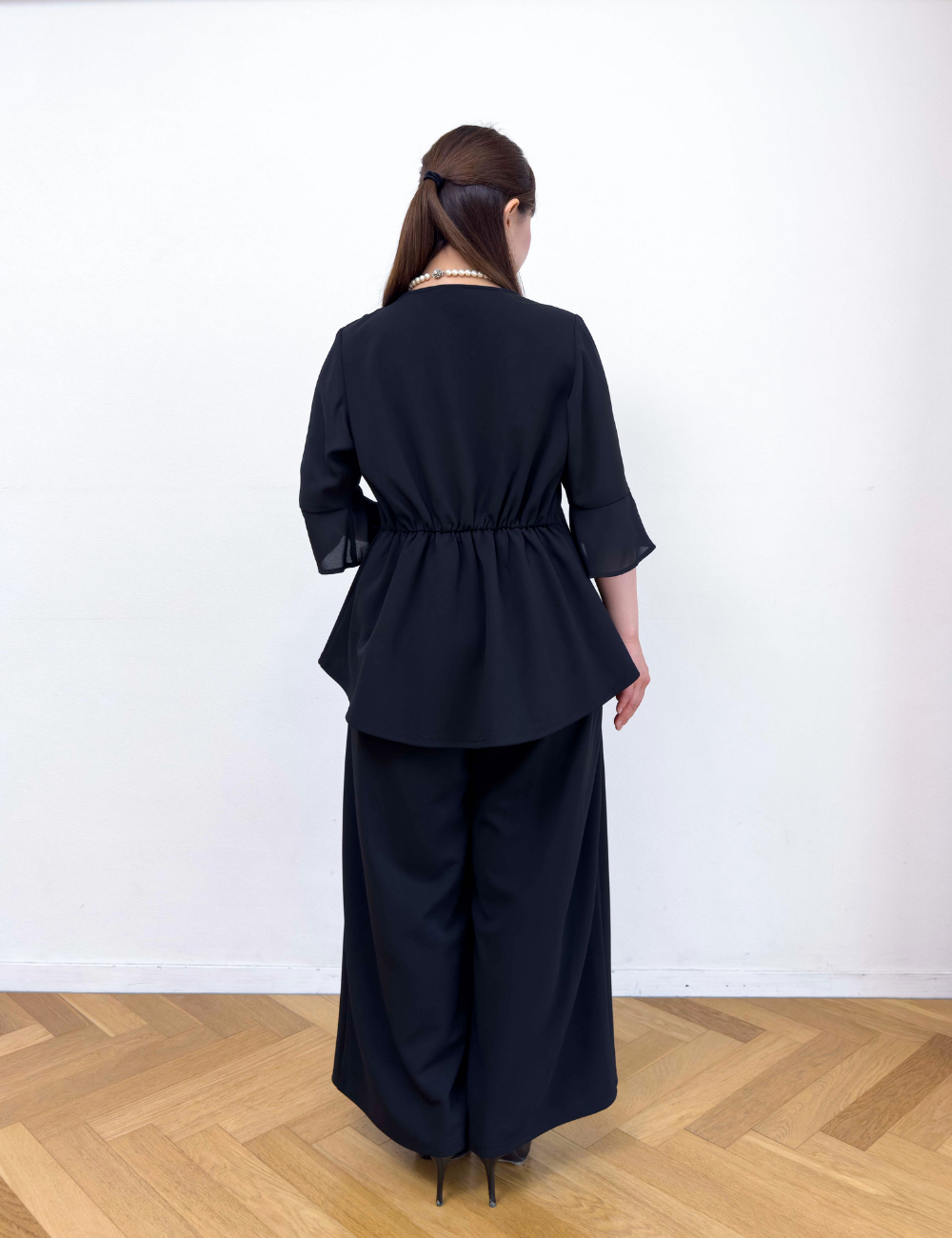 Washable, stretchy black formal wear (3-piece pants set)