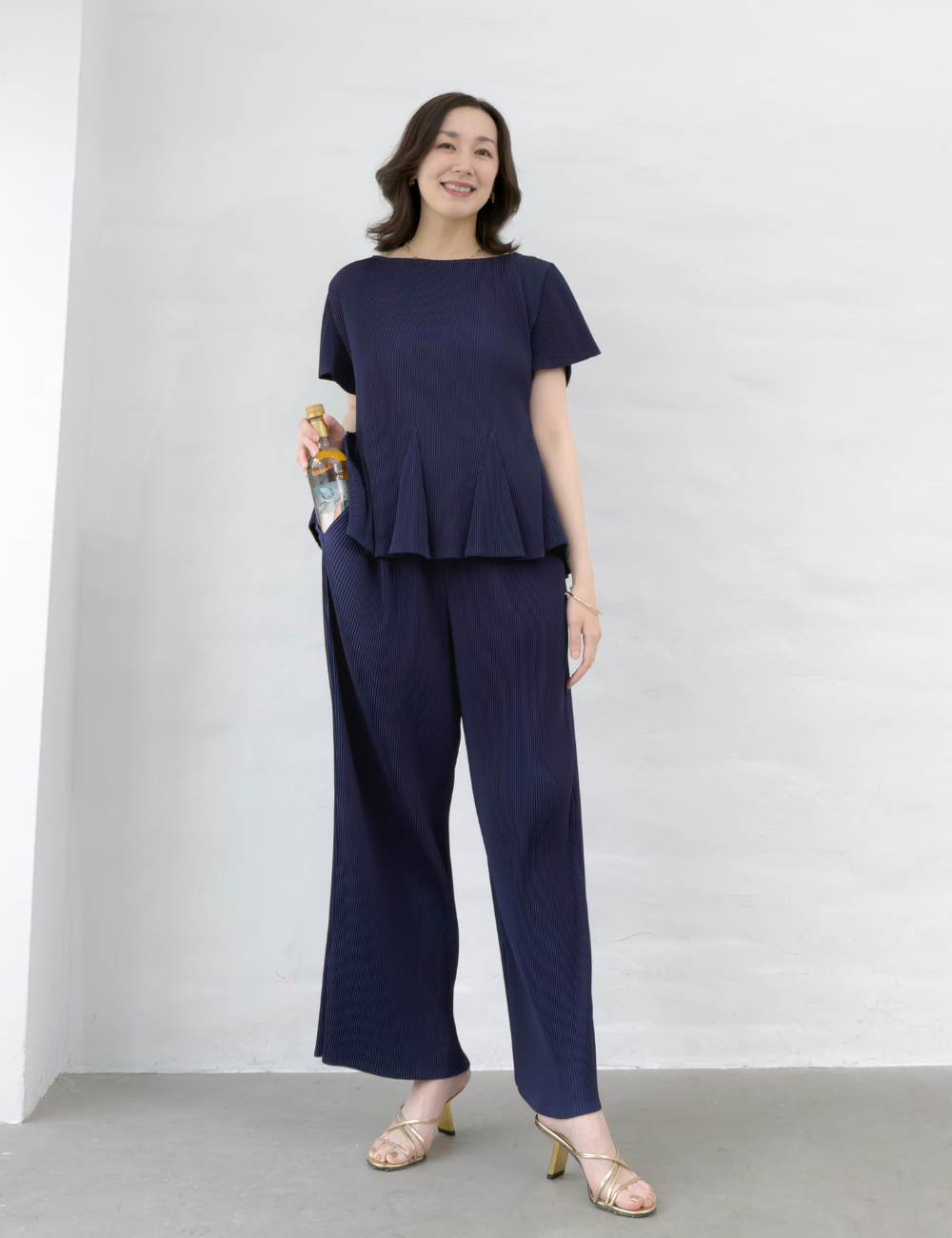Pleated pants