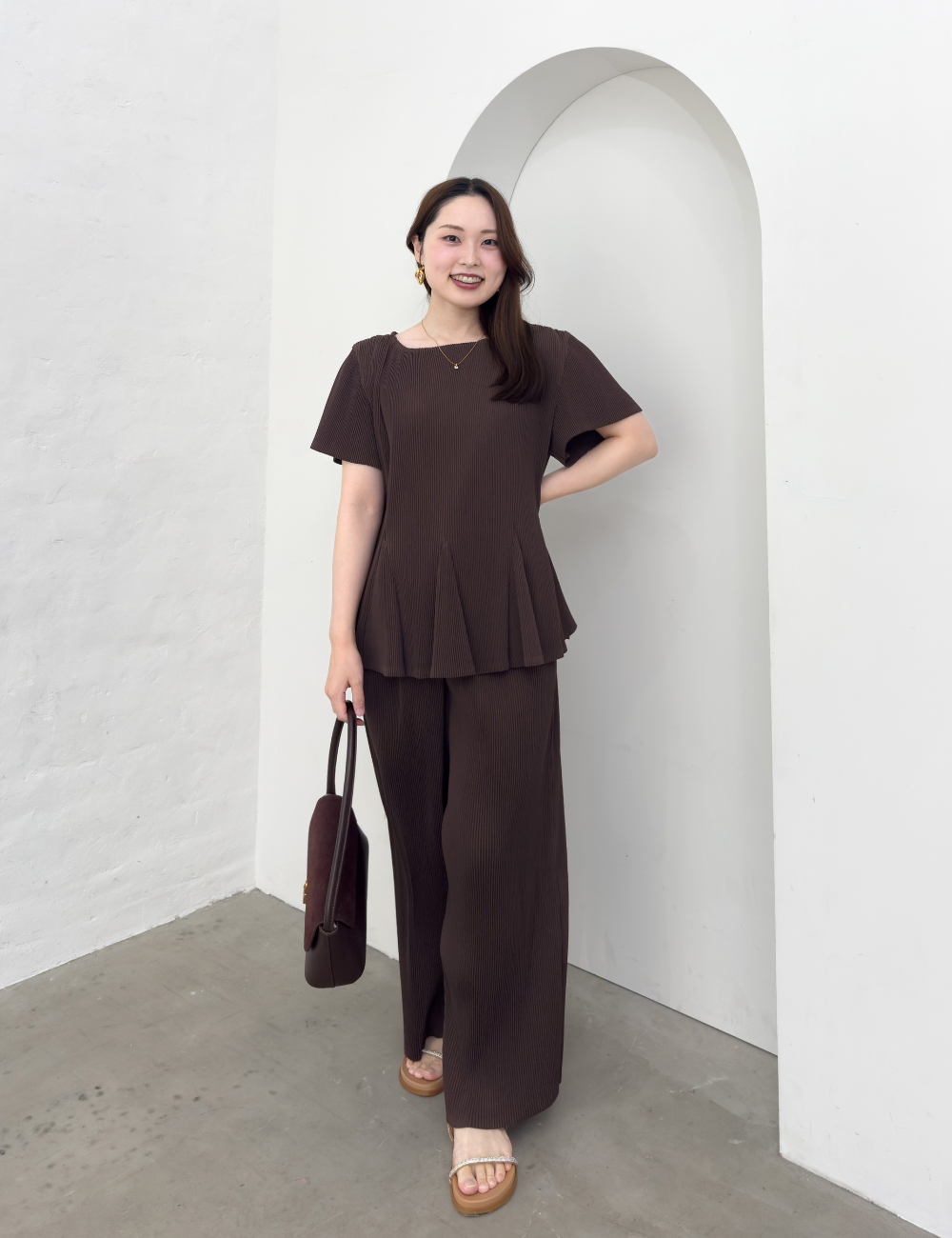 Pleated pants