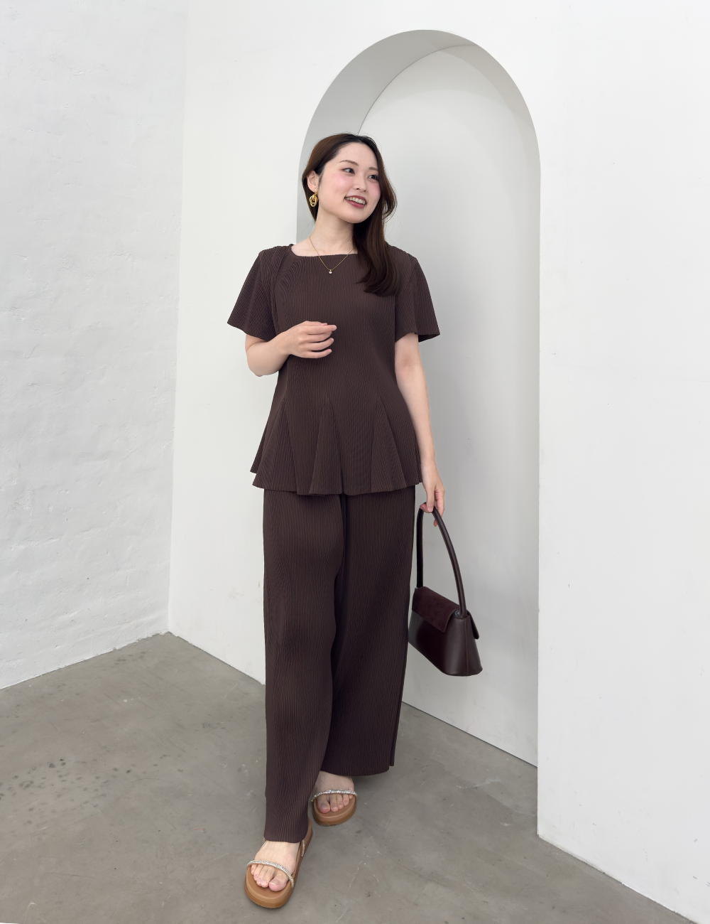 Pleated pants