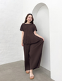 Pleated pants