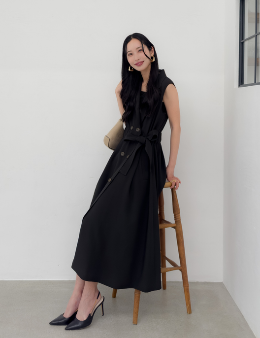 CINEMATIQ リアルフリージレワンピ ブラック 斜め モデル着用