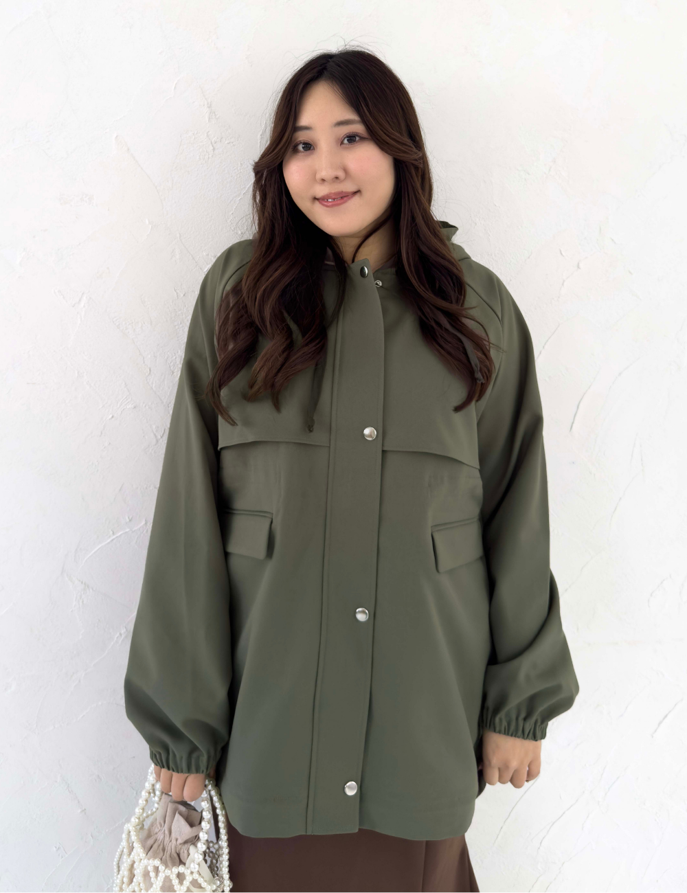 CINEMATIQ 【日本製制電生地】デイリーBAGレインコート カーキ アップ モデル着用