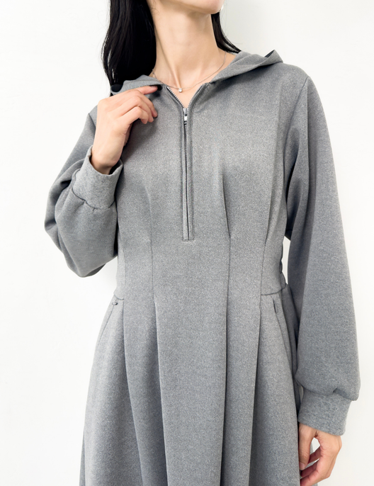 【ベーシックライン】ダブルポケットパーカーワンピ