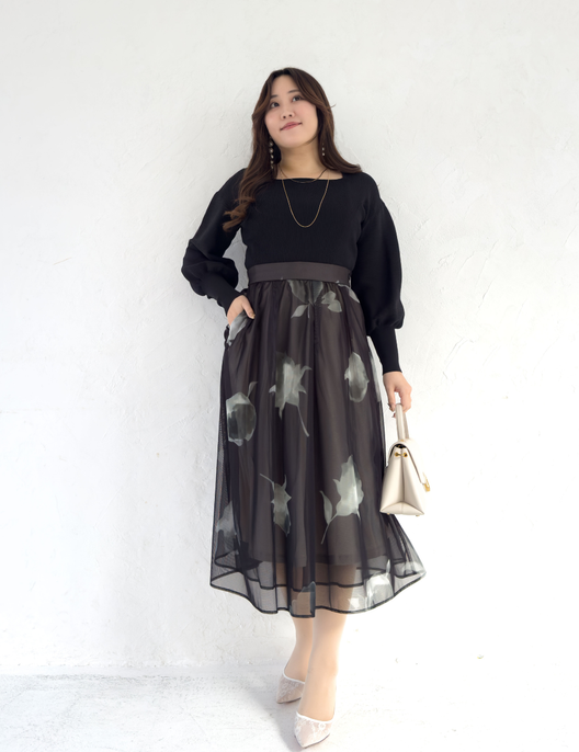 CINEMATIQ オーガンジースカート ブラック 正面 モデル着用