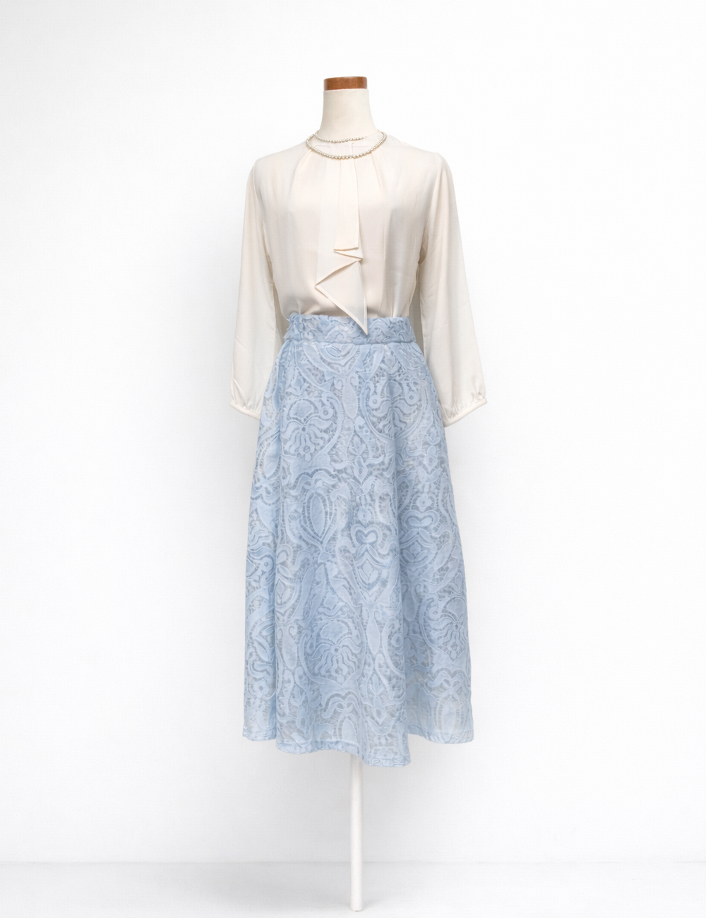 CINEMATIQ シアーレーススカート ペールブルー